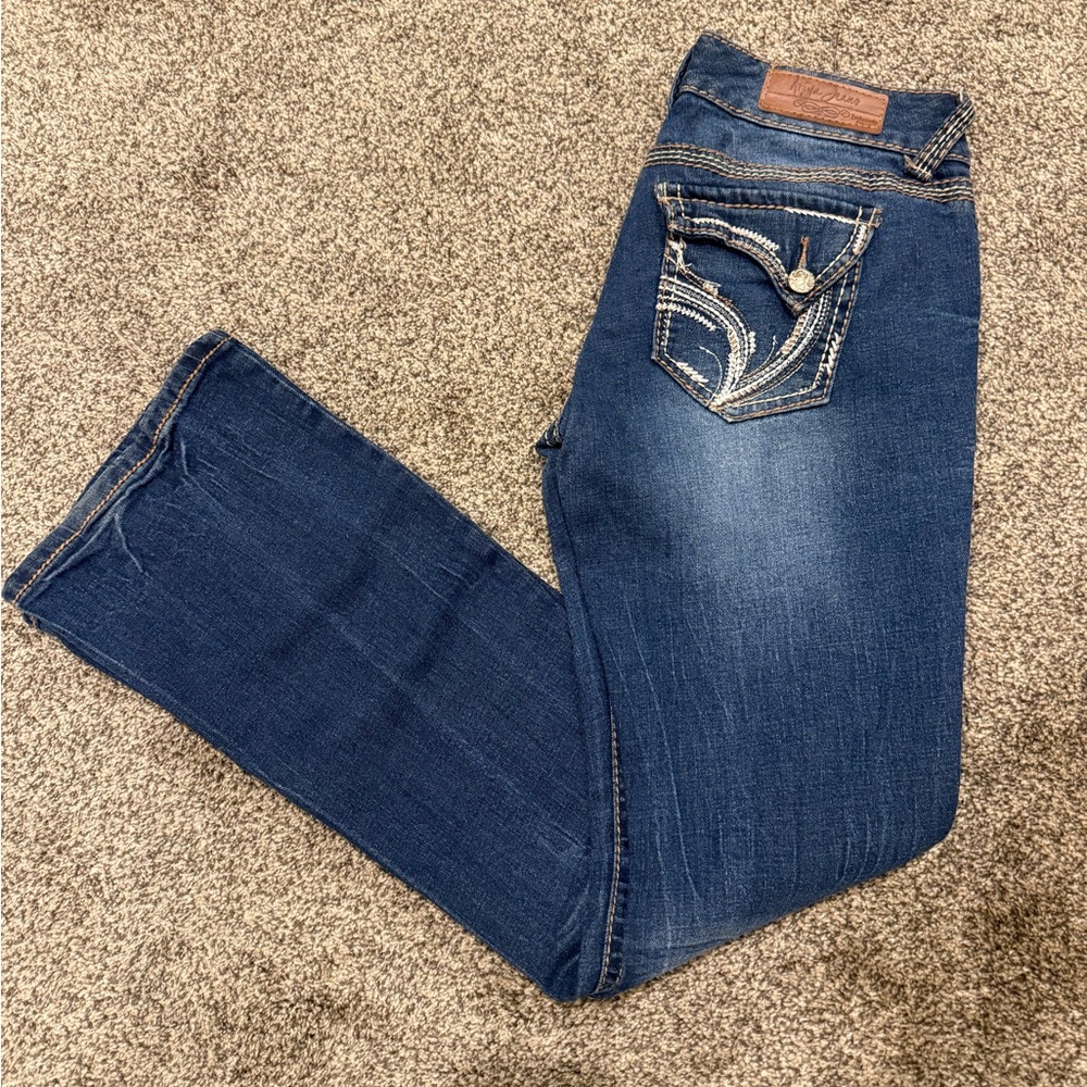 Ariya Bootcut Jeans - Picture 2 of 9